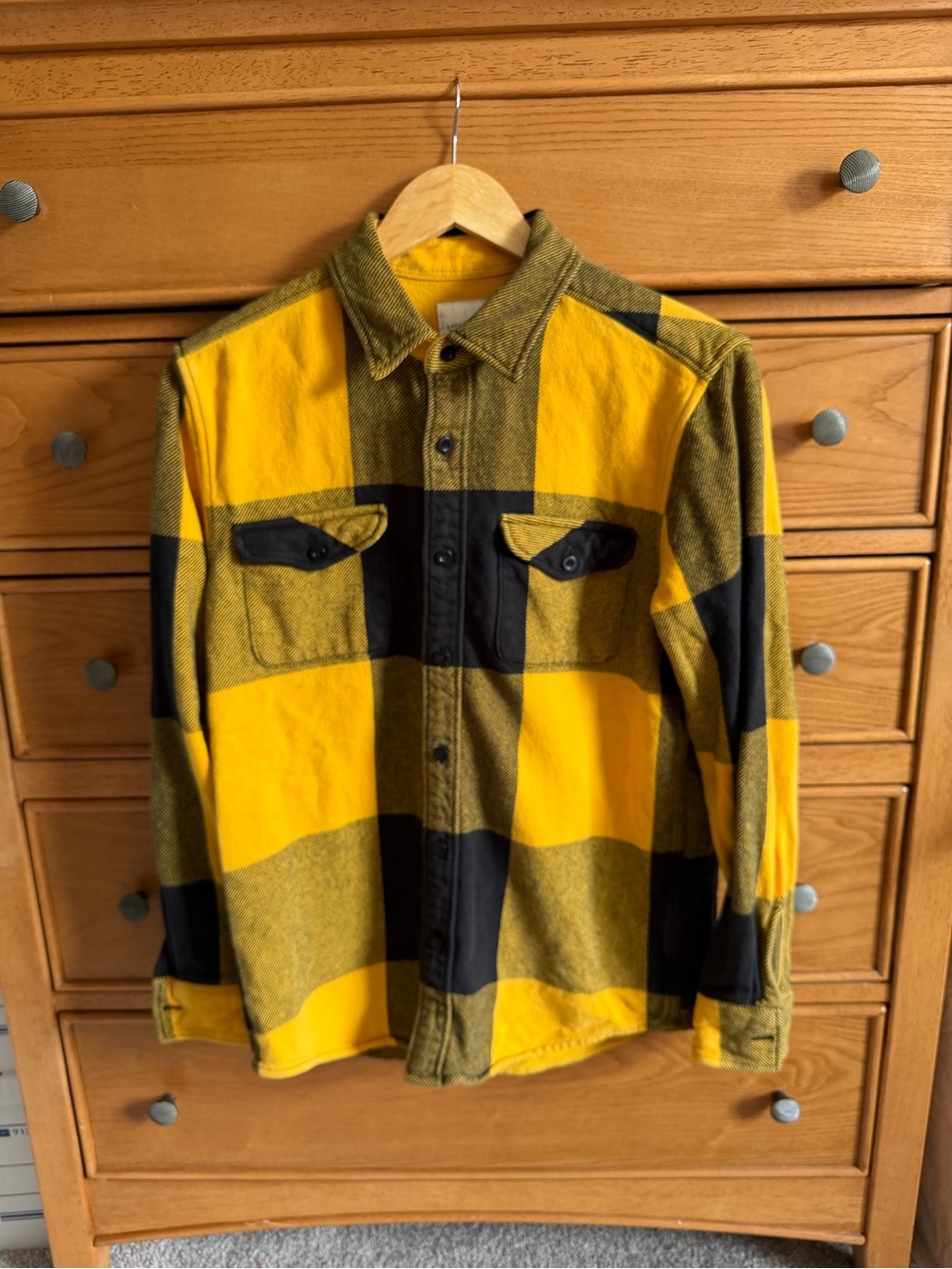American Eagle Classic Fit Mens M Yellow & Black Plaid Flannel Heavy Warm Fall